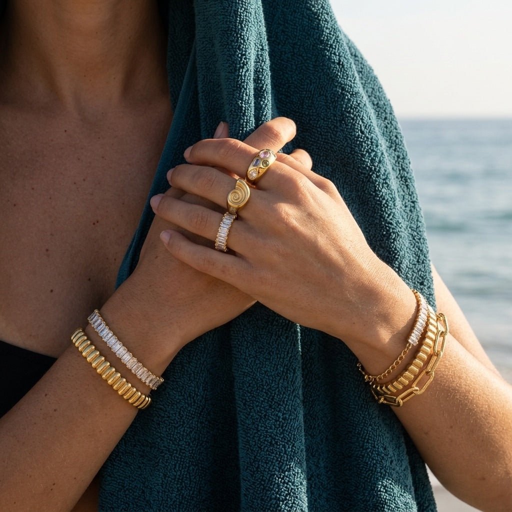 gold bangle minimalist style