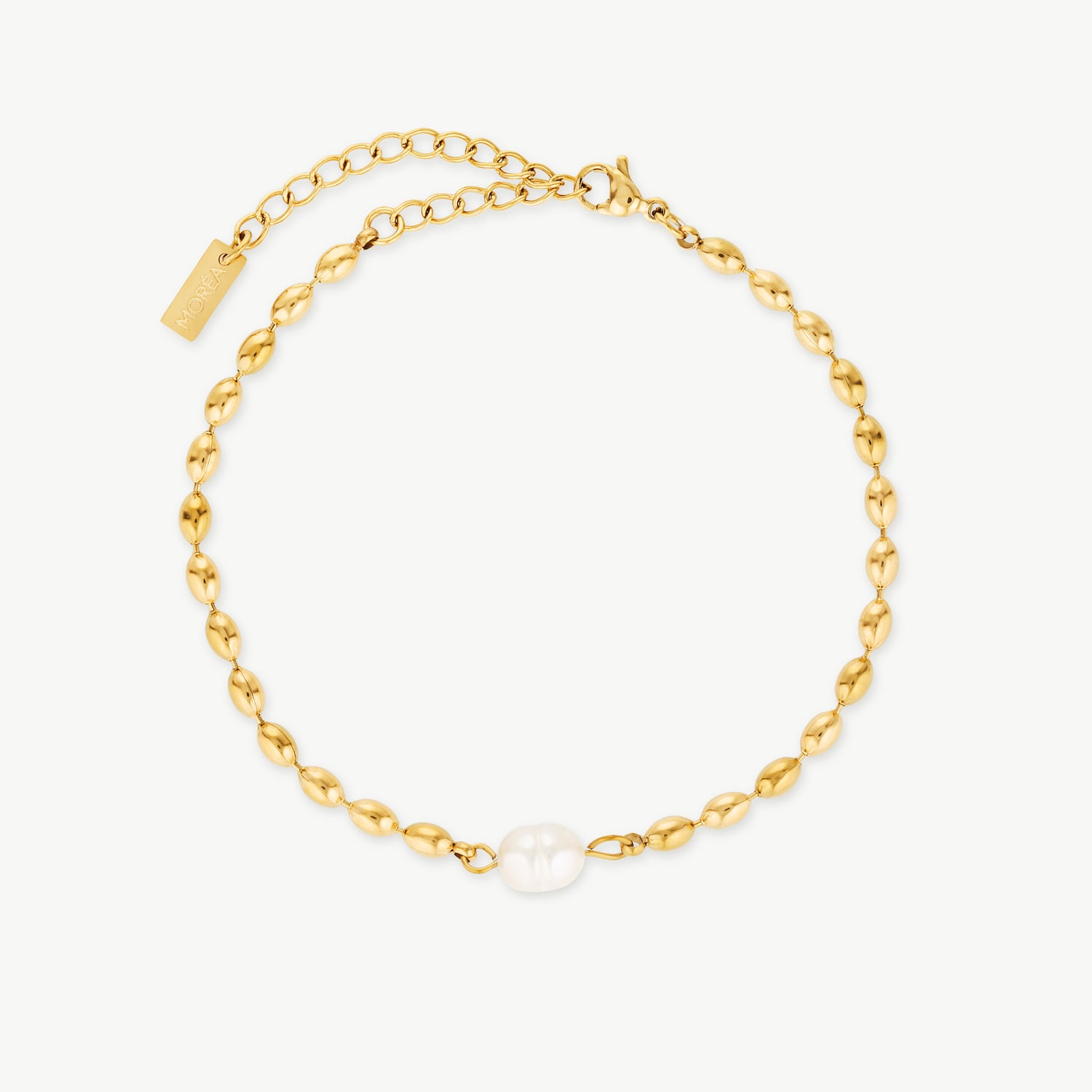 pearl and gold bead bracelet with a genuine freshwater pearl and polished gold beads
