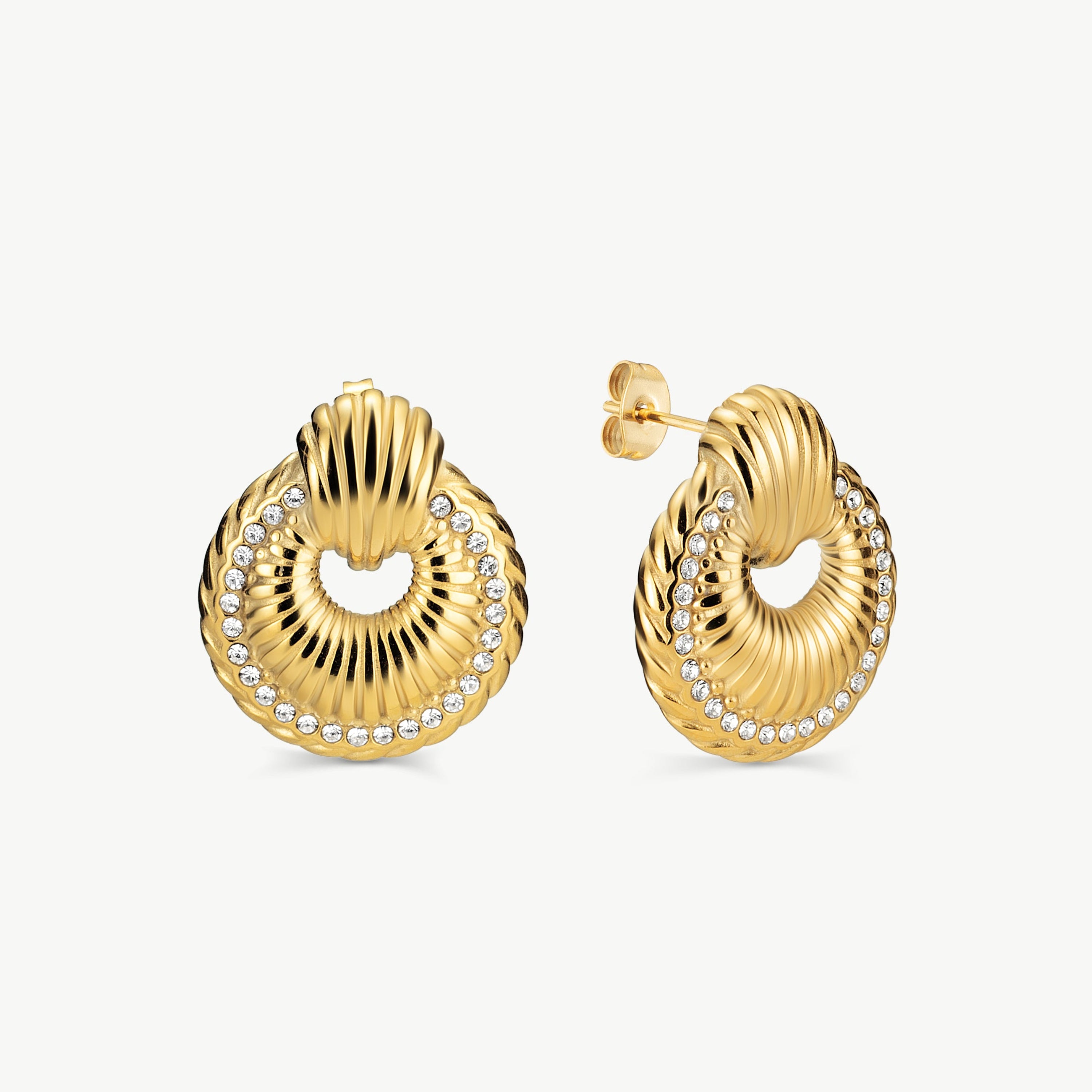 vintage gold earrings gold shell earrings seashell earrings gold seashell earrings shell stud earrings chunky gold stud earrings 90s gold earrings ocean theme earrings crystal gold shell studs